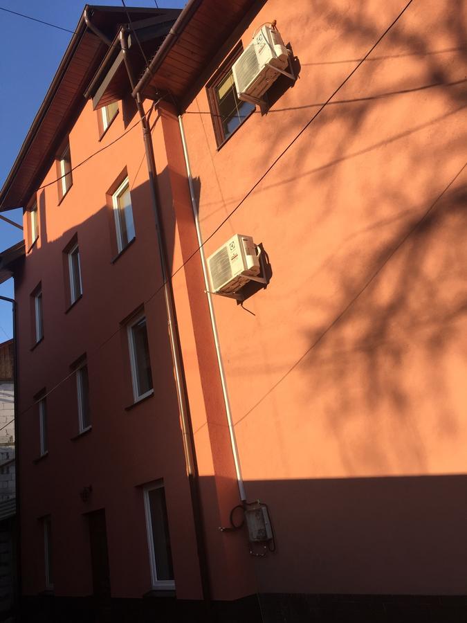 Mini-Hotel Megora Rahó Kültér fotó
